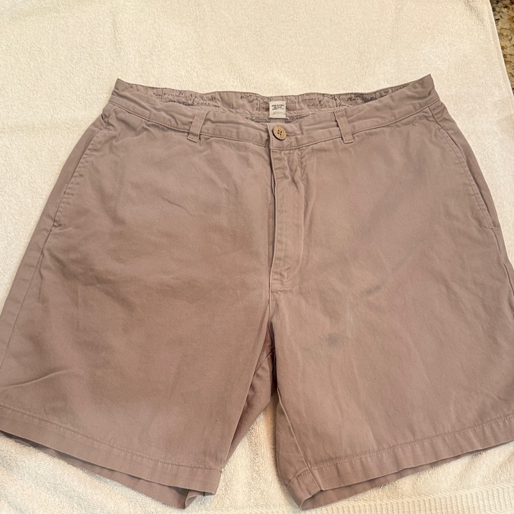 Southern Marsh Men's Flat Front Shorts in Taupe